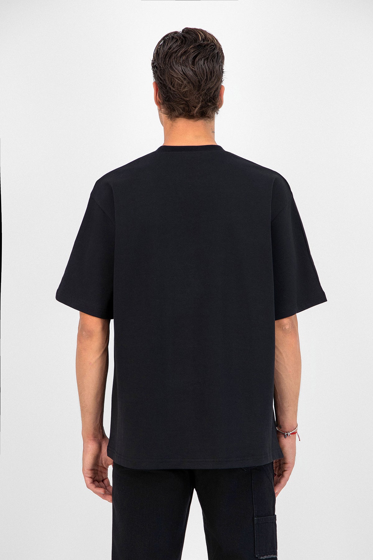 T-SHIRT NOIR – CŒUR ROUGE