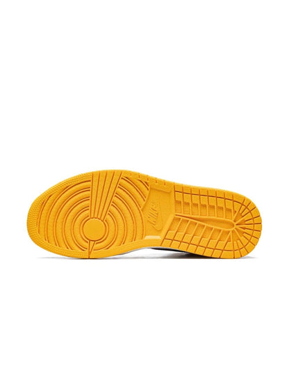Air Jordan 1 Retro High OG “Yellow Toe”